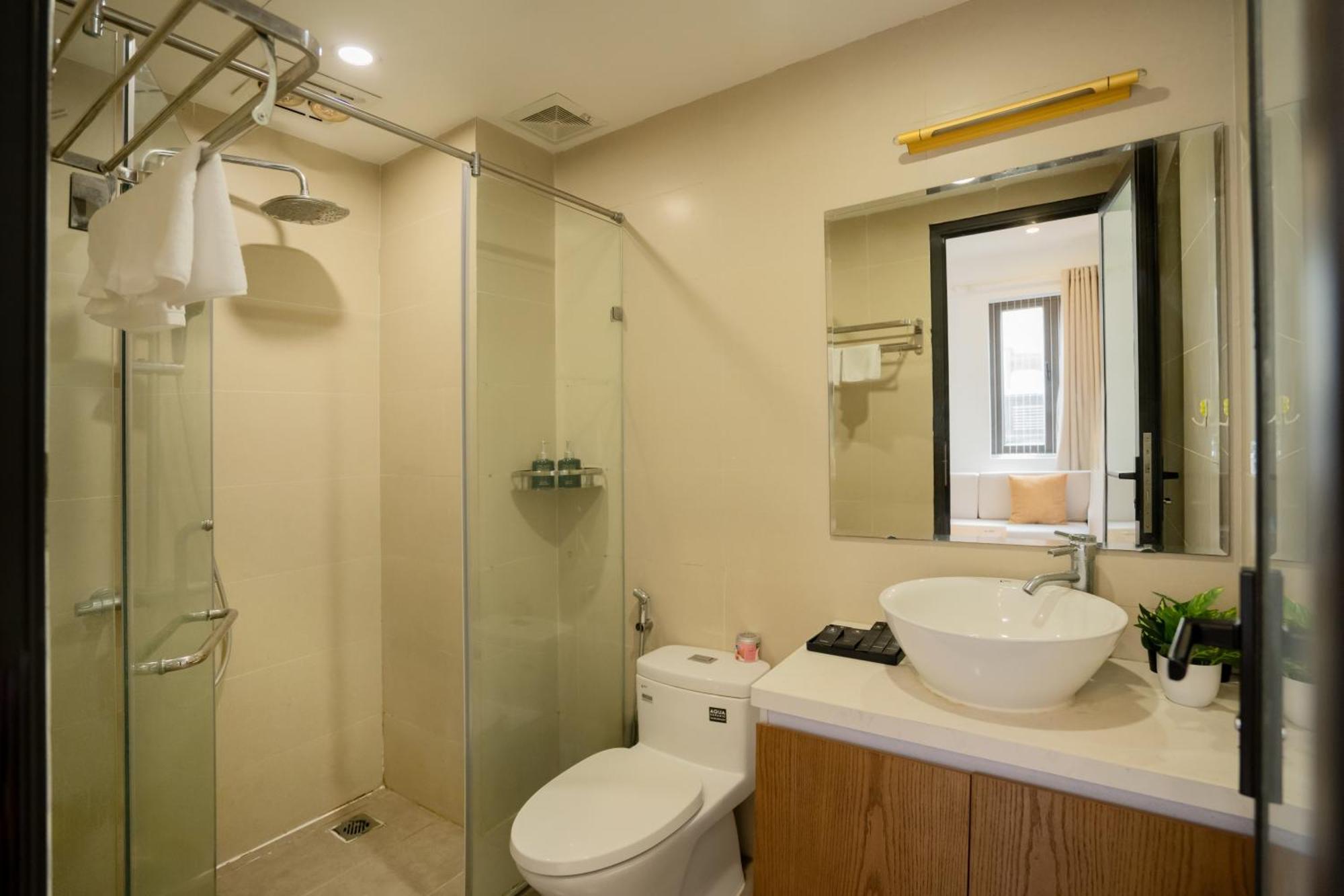 22Housing Hotel & Residence 60 Linh Lang Ханой Экстерьер фото